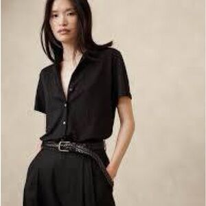 Banana Republic Linen Resort Short Sleeve Button-Down Shirt